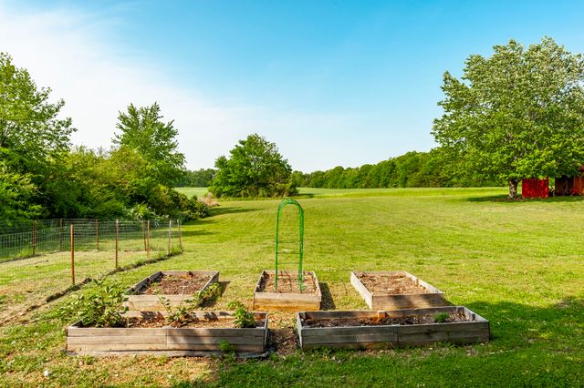 1667 Highway 259, Portland, TN 37148