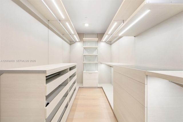 16901 Collins Avenue 5305, Sunny Isles Beach, FL 33160