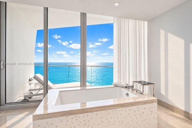 16901 Collins Avenue 5305, Sunny Isles Beach, FL 33160