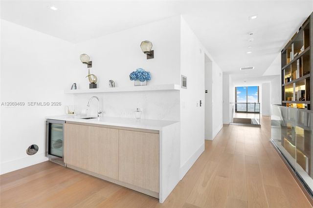 16901 Collins Avenue 5305, Sunny Isles Beach, FL 33160