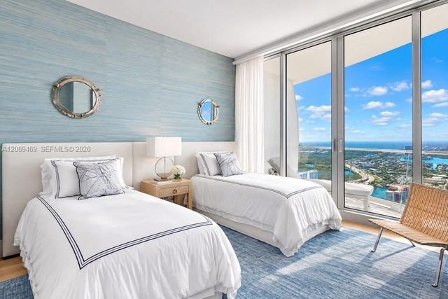 16901 Collins Avenue 5305, Sunny Isles Beach, FL 33160