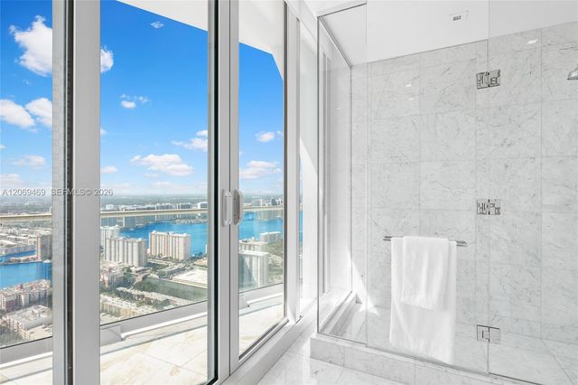 16901 Collins Avenue 5305, Sunny Isles Beach, FL 33160