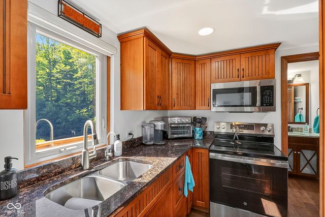 1068 S Turnbow Drive, Rockville, IN 47872