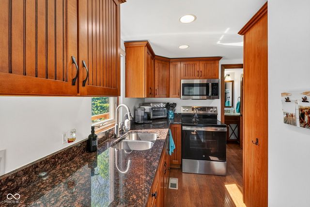 1068 S Turnbow Drive, Rockville, IN 47872