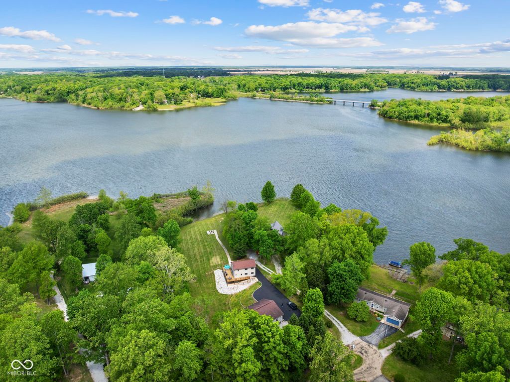 1068 S Turnbow Drive, Rockville, IN 47872