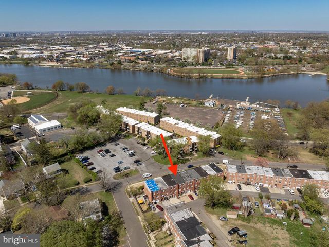 454 WOODLAWN TER, Collingswood, NJ 08108