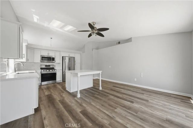 24428 Oakridge Cir, Murrieta, CA 92562