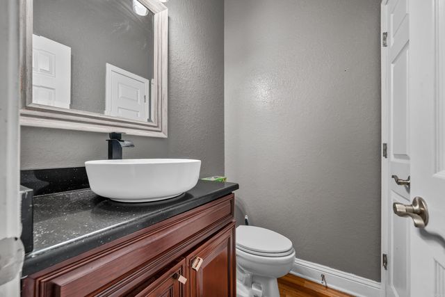 100 Lost Lake Point, Hot Springs, AR 71913