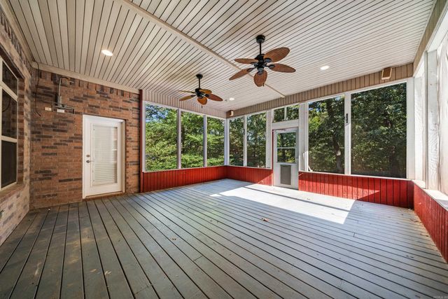 100 Lost Lake Point, Hot Springs, AR 71913