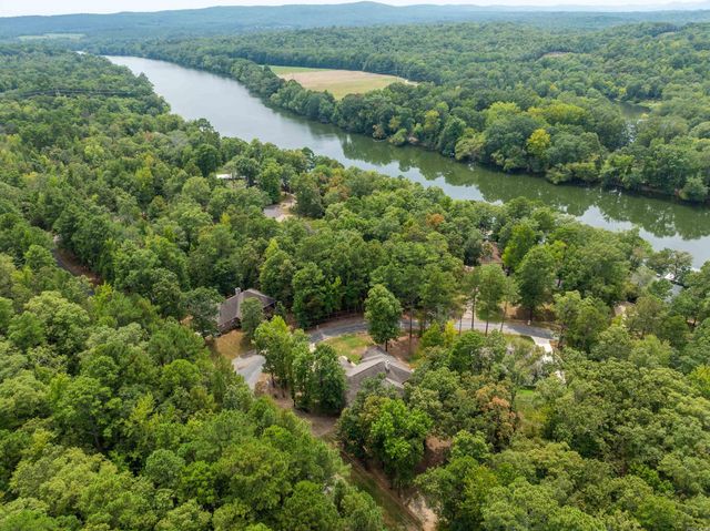 100 Lost Lake Point, Hot Springs, AR 71913