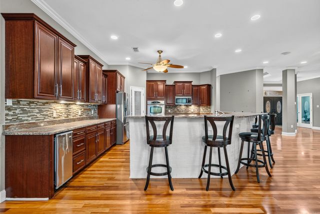 100 Lost Lake Point, Hot Springs, AR 71913