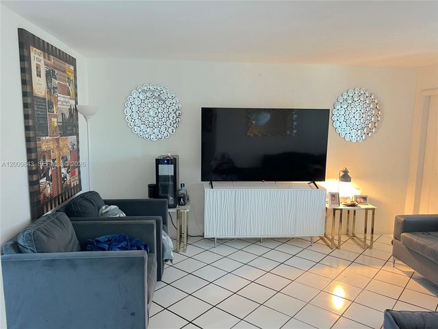 5218 SW 91st Ave 4, Cooper City, FL 33328