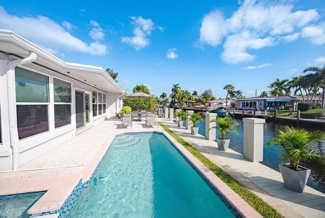 270 SE 9th Court, Pompano Beach, FL 33060