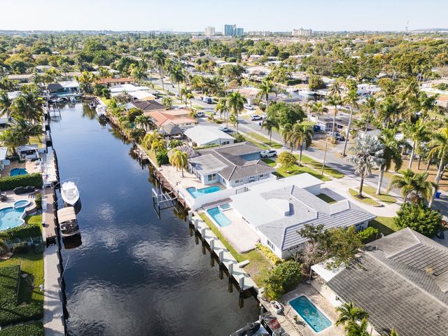 270 SE 9th Court, Pompano Beach, FL 33060