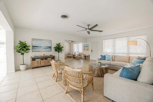 270 SE 9th Court, Pompano Beach, FL 33060