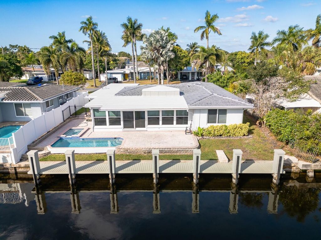 270 SE 9th Court, Pompano Beach, FL 33060