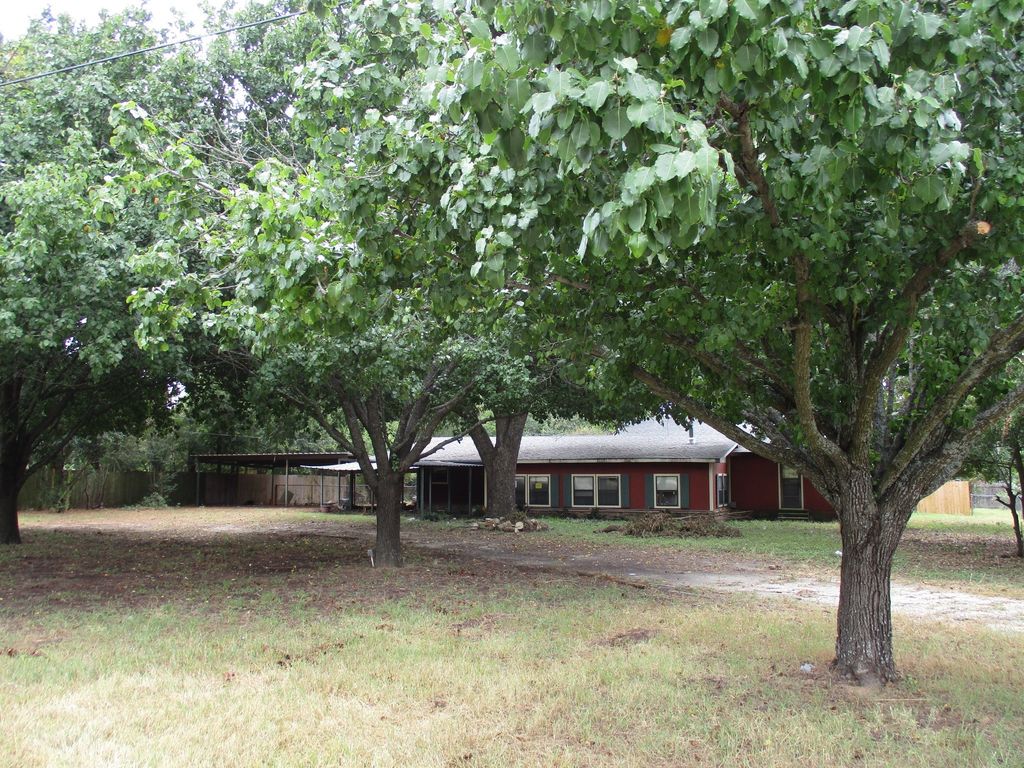 508 Lilac Drive, Granbury, TX 76049