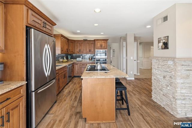 43 Hering Road, Montvale, NJ 07645