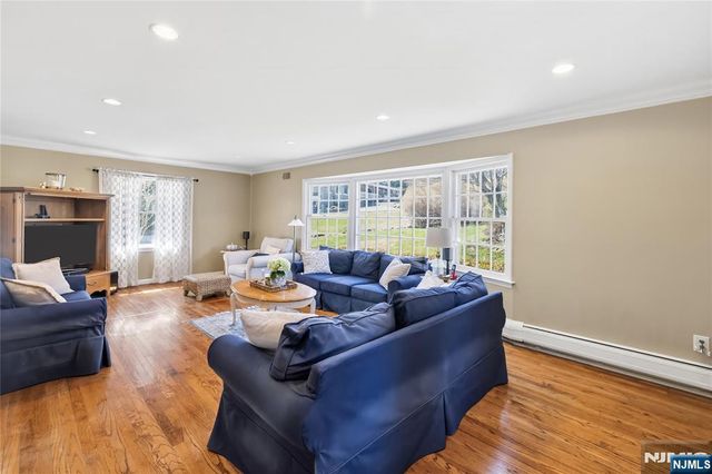 43 Hering Road, Montvale, NJ 07645