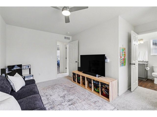 1049 Larkspur Dr, Erie, CO 80516