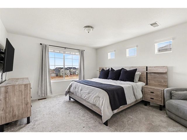 1049 Larkspur Dr, Erie, CO 80516