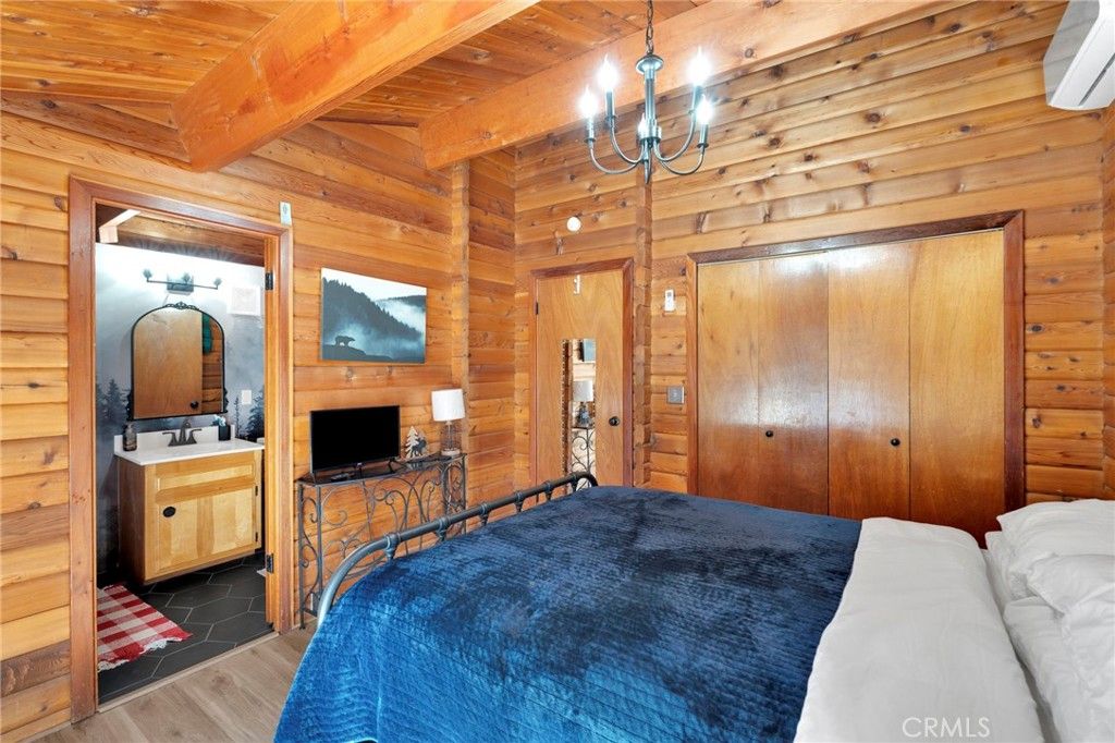 Image 21 of property listing at 2130 Spring Oak, Running Springs, CA 92382