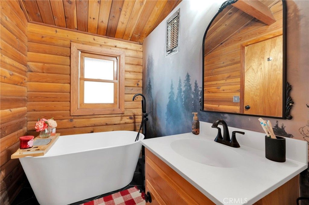Image 24 of property listing at 2130 Spring Oak, Running Springs, CA 92382