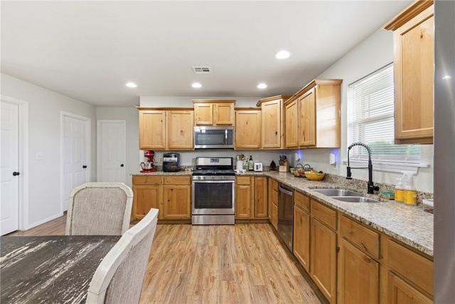 21048 Richard Court, Siloam Springs, AR 72761