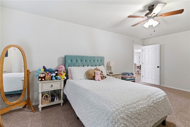 21048 Richard Court, Siloam Springs, AR 72761
