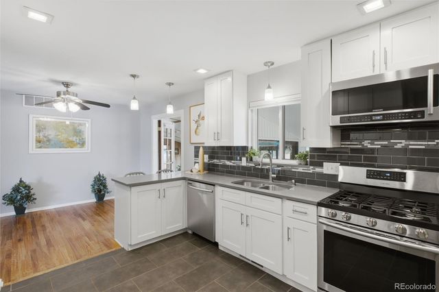 992 S Simms Street, Denver, CO 80228