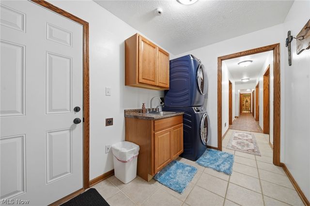 3210 Center Road, Ashtabula, OH 44004