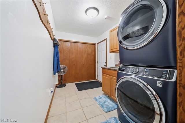3210 Center Road, Ashtabula, OH 44004