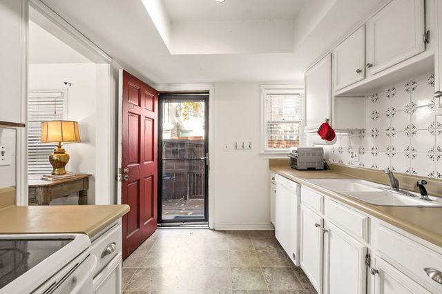 6326 Bordeaux Avenue, Dallas, TX 75209