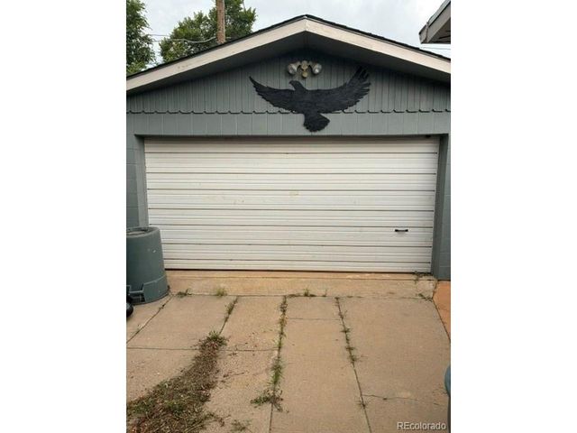 15 Solar Dr, Pueblo, CO 81005