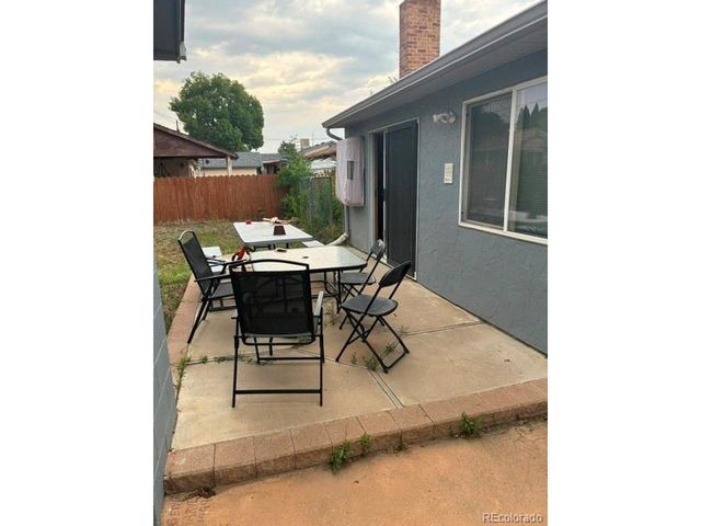 15 Solar Dr, Pueblo, CO 81005