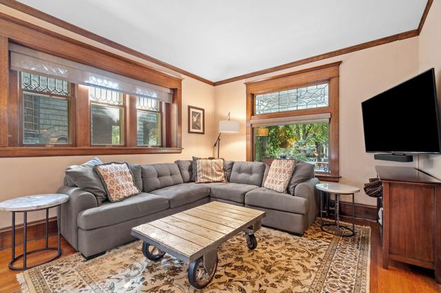 997 Lincoln Avenue, Saint Paul, MN 55105