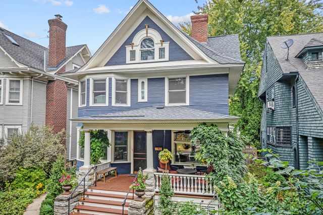 997 Lincoln Avenue, Saint Paul, MN 55105