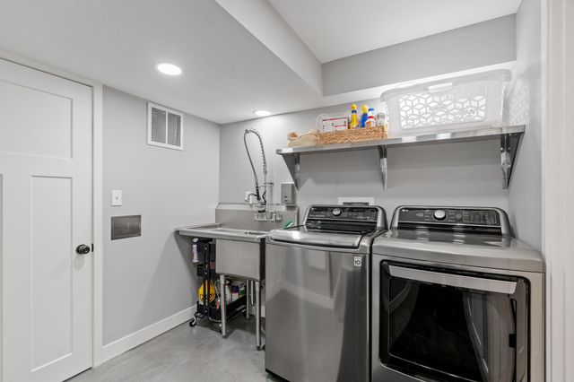 997 Lincoln Avenue, Saint Paul, MN 55105