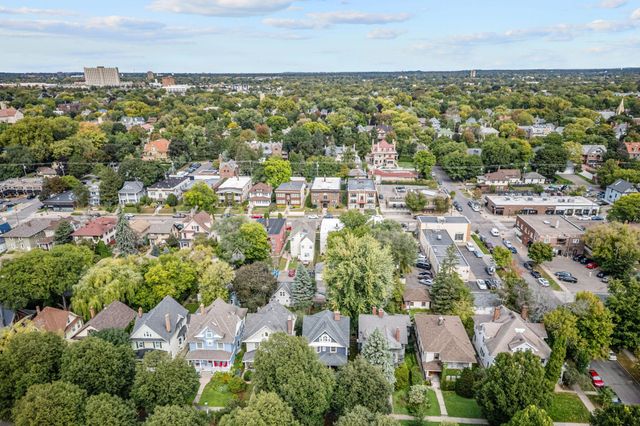 997 Lincoln Avenue, Saint Paul, MN 55105
