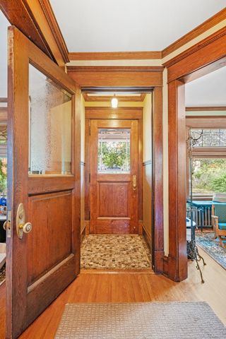 997 Lincoln Avenue, Saint Paul, MN 55105