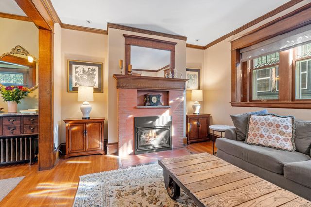 997 Lincoln Avenue, Saint Paul, MN 55105