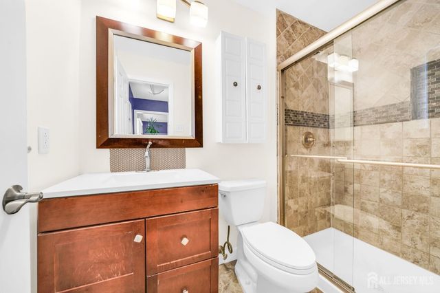 100 Howell Avenue, Fords, NJ 08863