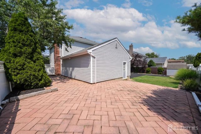 100 Howell Avenue, Fords, NJ 08863