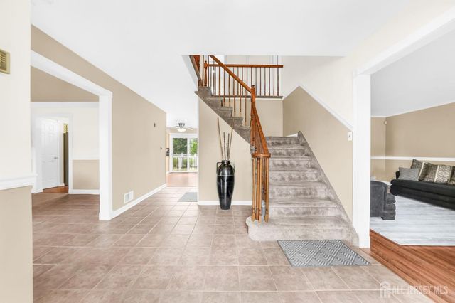 100 Howell Avenue, Fords, NJ 08863