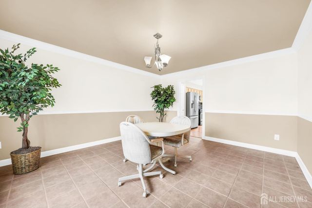 100 Howell Avenue, Fords, NJ 08863