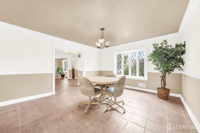 100 Howell Avenue, Fords, NJ 08863