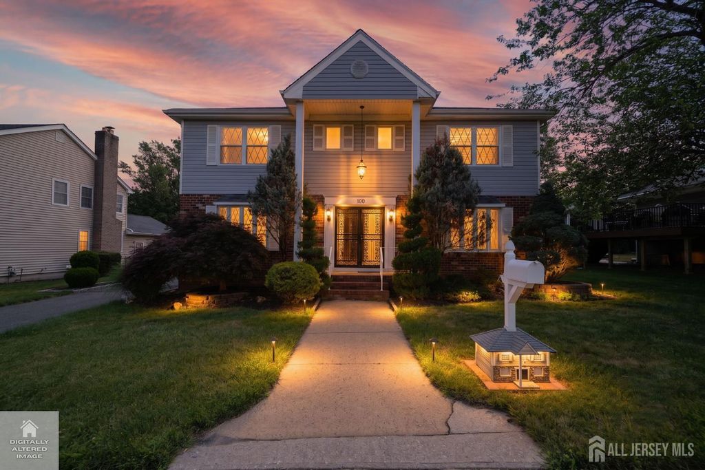 100 Howell Avenue, Fords, NJ 08863