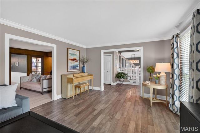 16025 Hunters Way Drive, Chesterfield, MO 63017