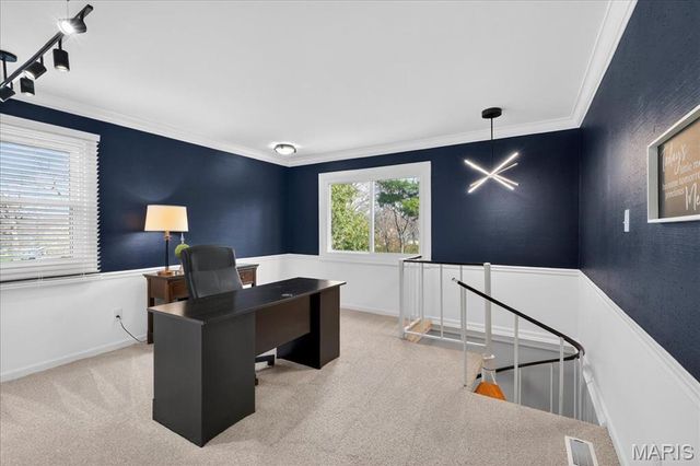 16025 Hunters Way Drive, Chesterfield, MO 63017