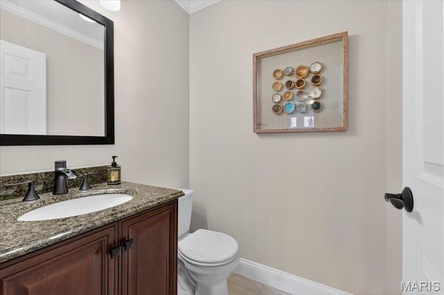 16025 Hunters Way Drive, Chesterfield, MO 63017